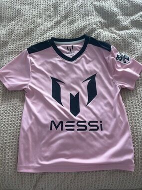 Messi Pink Short-Sleeve Performance Shirt (youth)